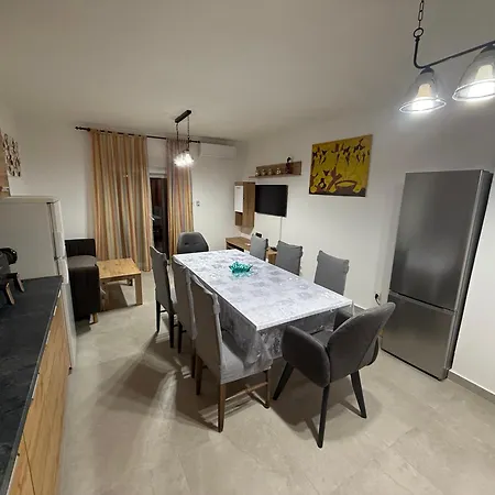 Seawave Vodice, Big For 8 Near The Beach! * Vodice