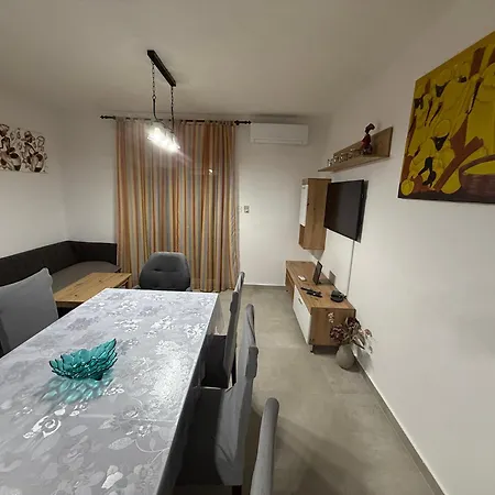Seawave Vodice, Big For 8 Near The Beach! * Vodice