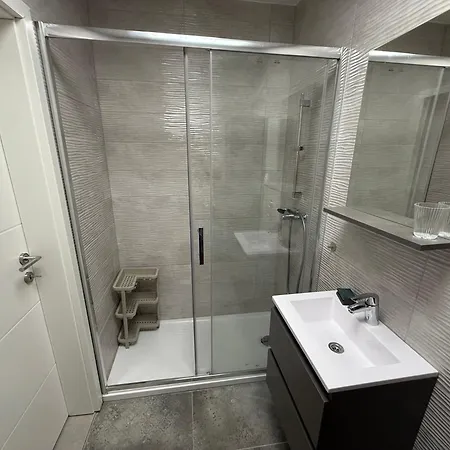 Seawave Vodice, Big For 8 Near The Beach! Appartement *
