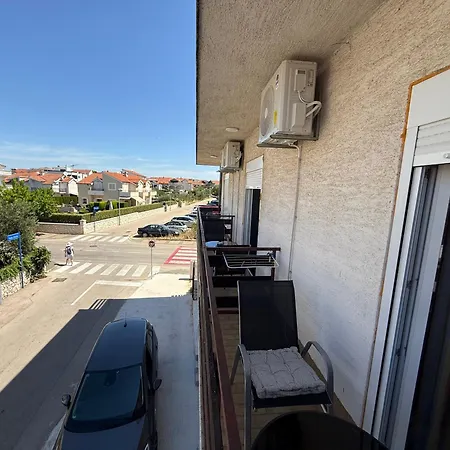 Appartement Seawave Vodice, Big For 8 Near The Beach!